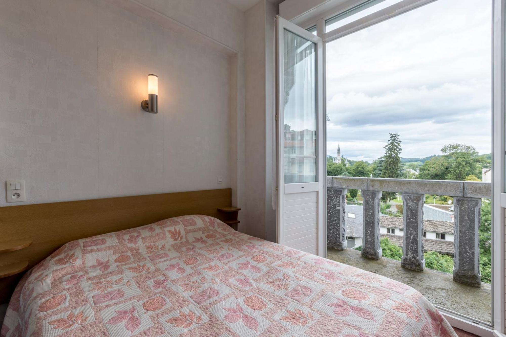 Hotel Montfort Lourdes Exterior foto